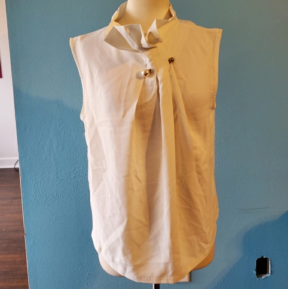 Gracia Large White Pearl Neck Blouse NWT